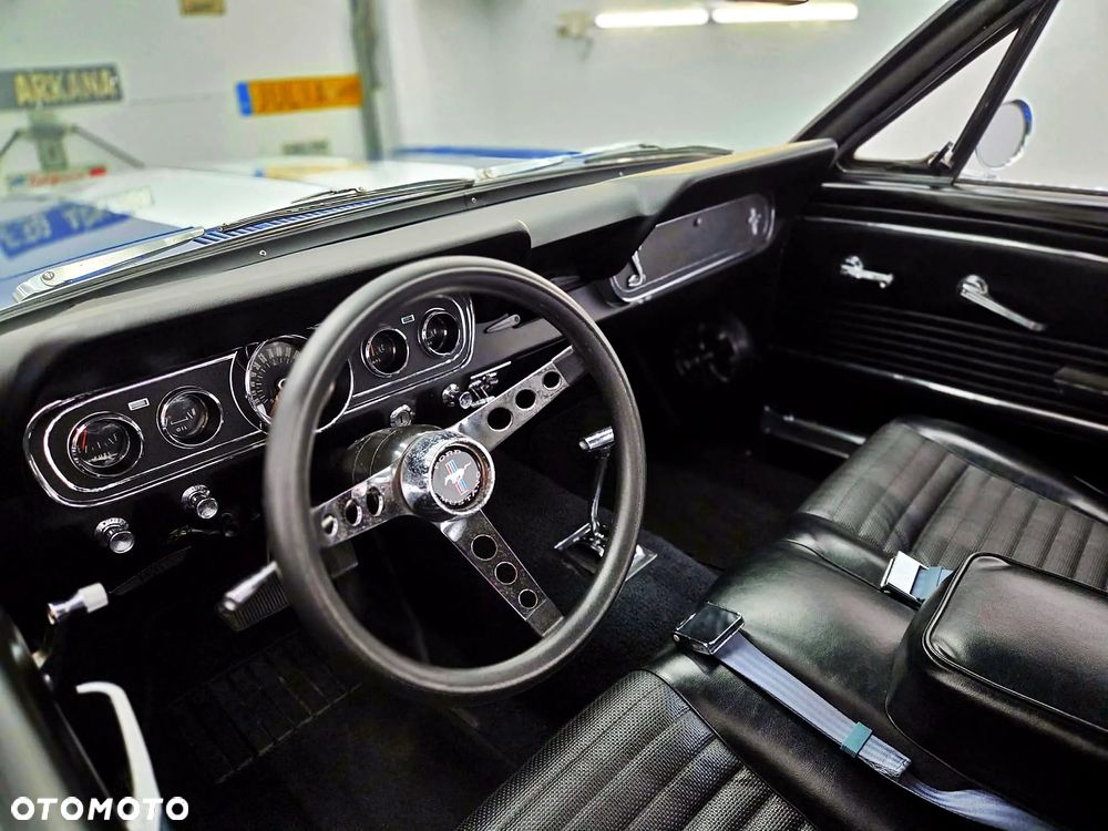 Ford Mustang - 14