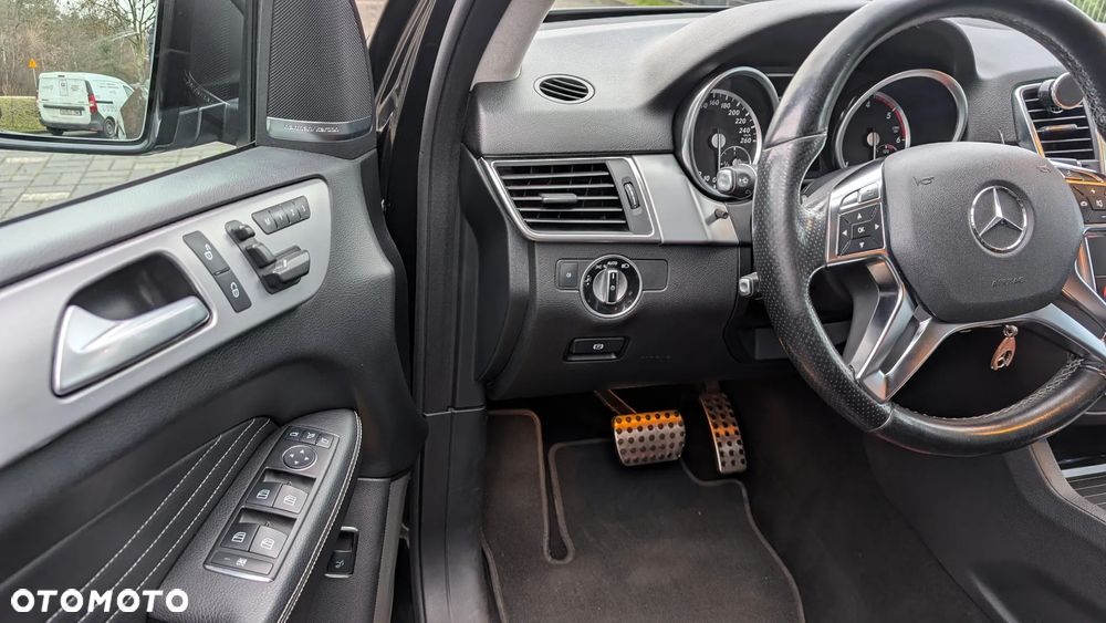 Mercedes-Benz ML - 20