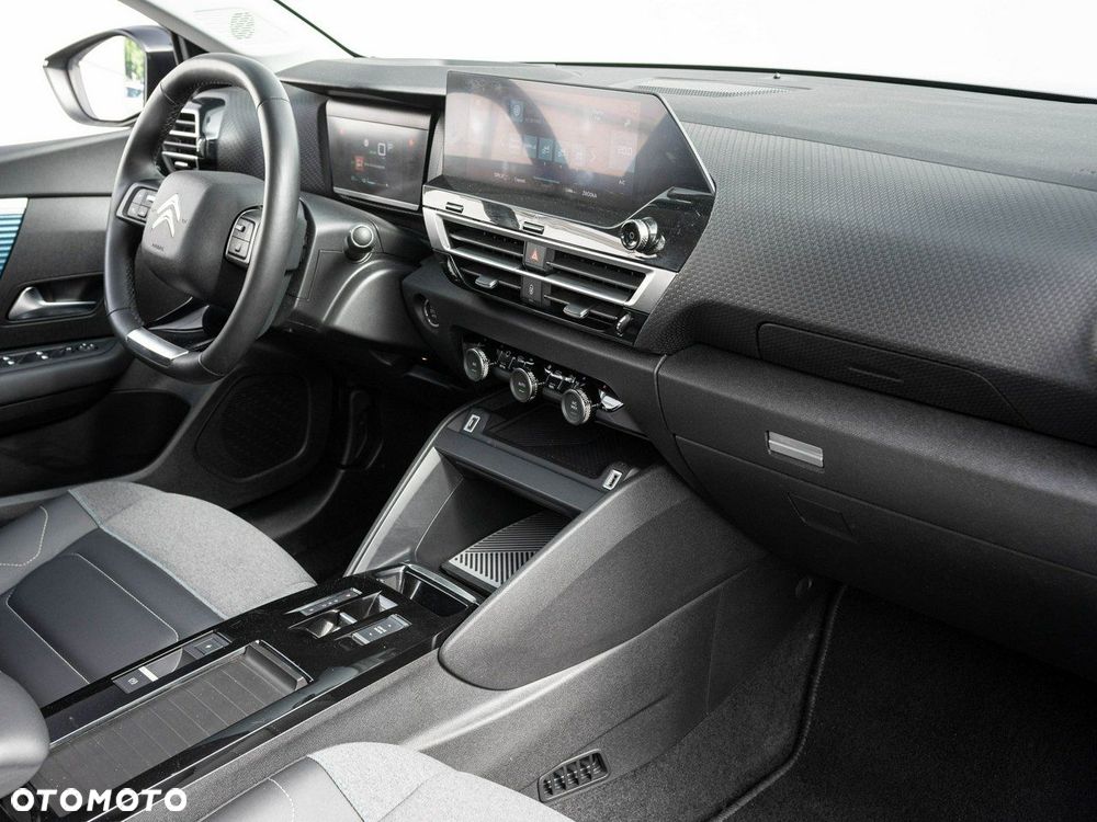 Citroën C4 EV136 50kWh Shine - 28