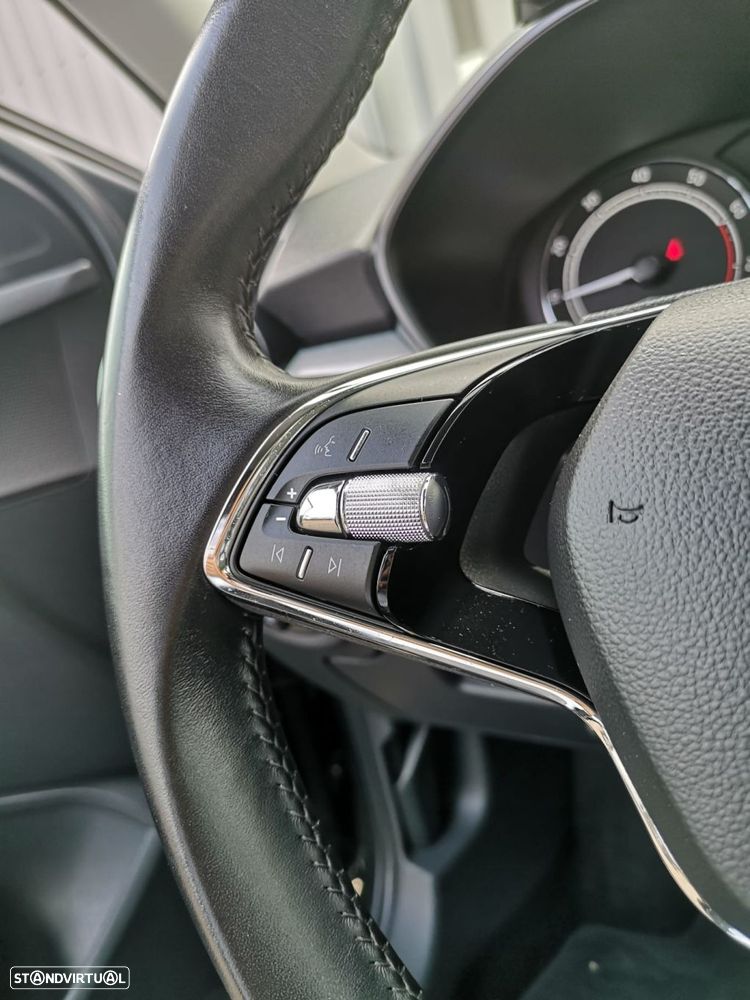 Skoda Fabia 1.0 TSI First Edition DSG - 11