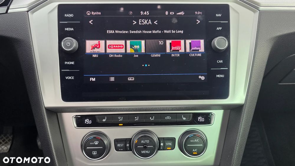 Volkswagen Passat Variant 1.6 TDI SCR BlueMotion Trendline - 15