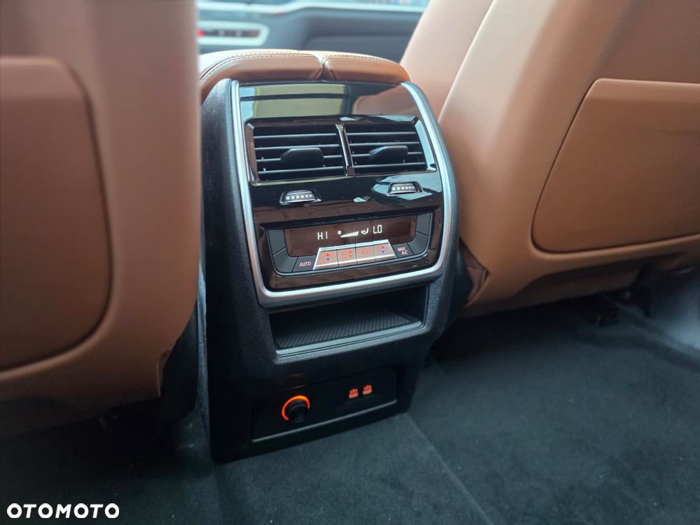 BMW X7 xDrive40d mHEV sport - 30