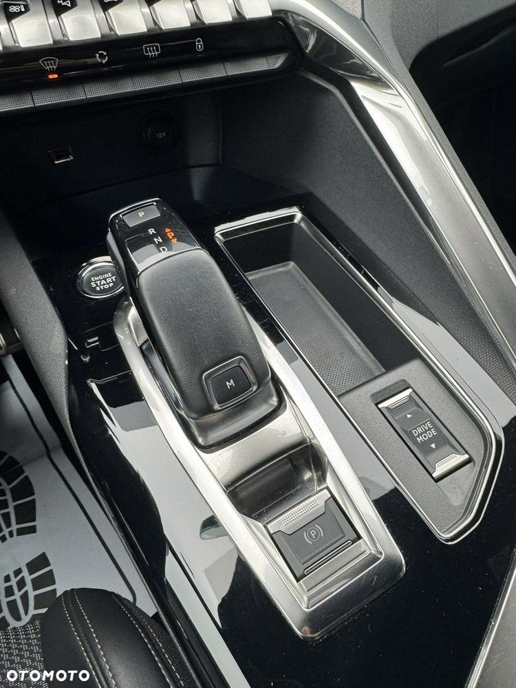 Peugeot 3008 - 24