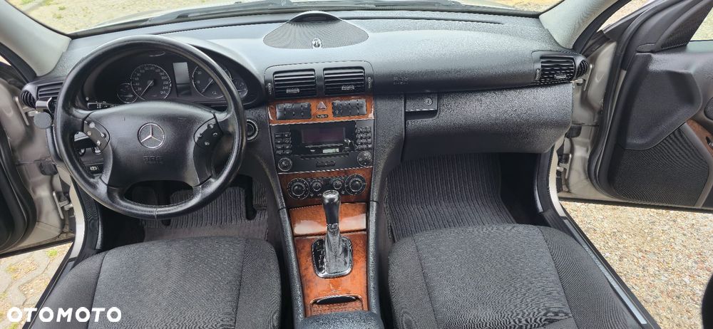 Mercedes-Benz Klasa C 180 Kompressor Automatik Avantgarde - 9