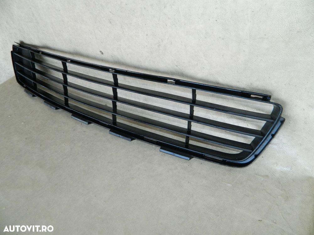 Grila intre proiectoare, Toyota Yaris, 2008, 2009, 2010, 2011,, 53112-0D160 - 7