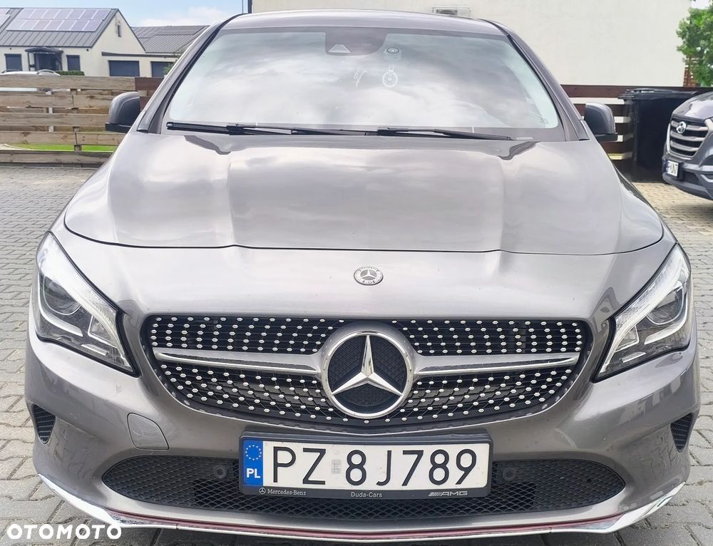 Mercedes-Benz CLA 180 - 9