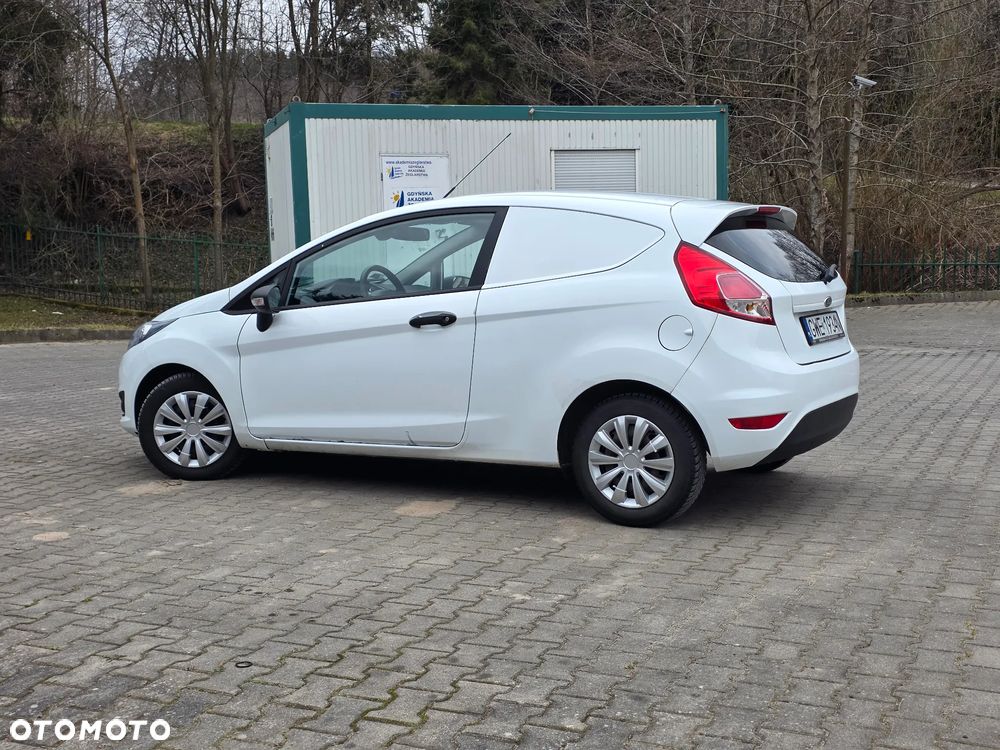 Ford Fiesta 1.5 TDCi Celebration - 8