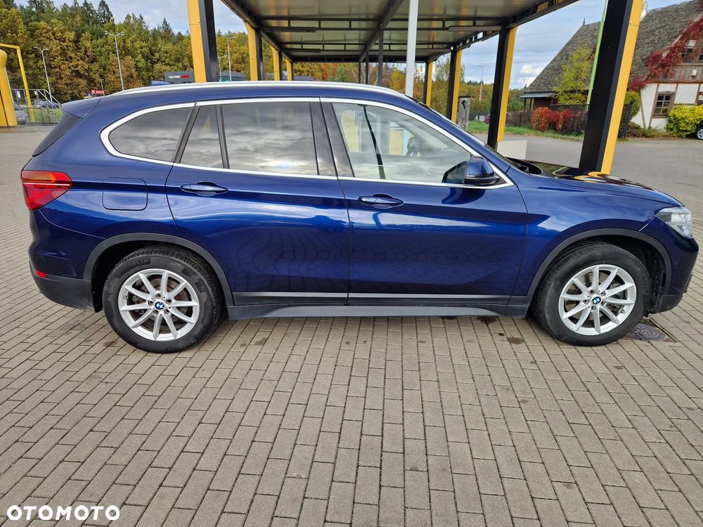 BMW X1 xDrive20d - 8