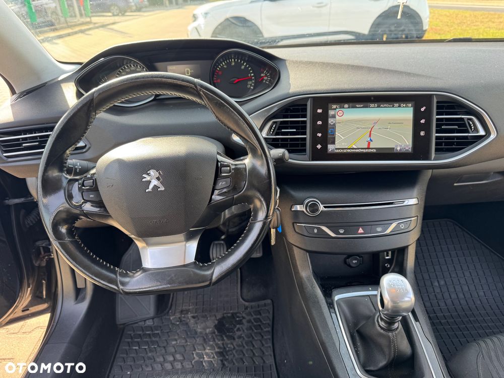 Peugeot 308 - 24