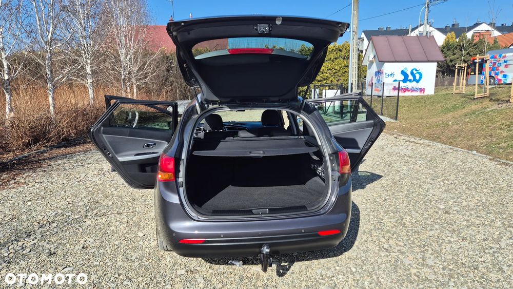 Kia Ceed 1.6 CRDi 136 ISG Dream Team Edition - 23