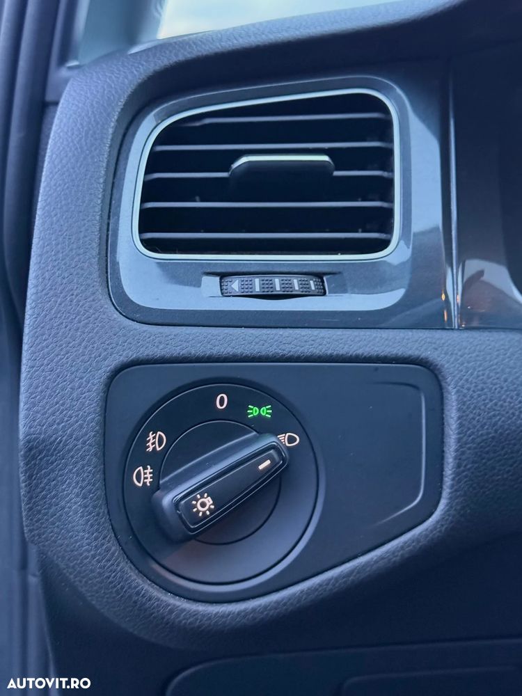 Volkswagen Golf 1.0 TSI OPF Comfortline - 24