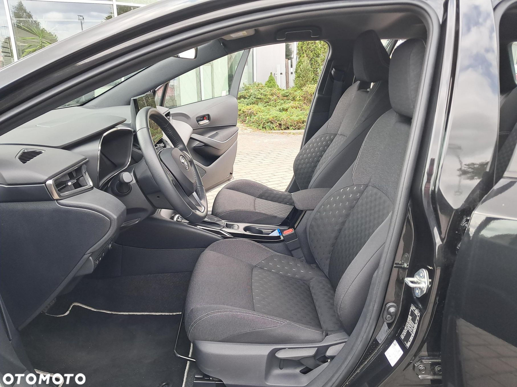 Toyota Corolla - 13