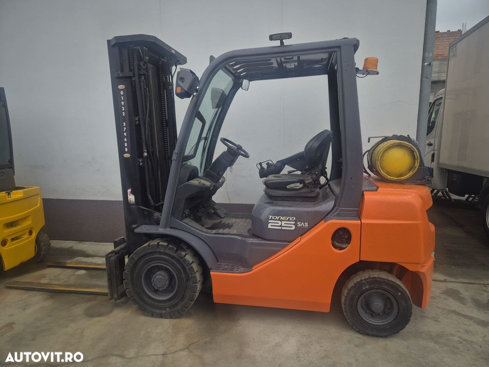 Toyota 02-8FGF25 - 1