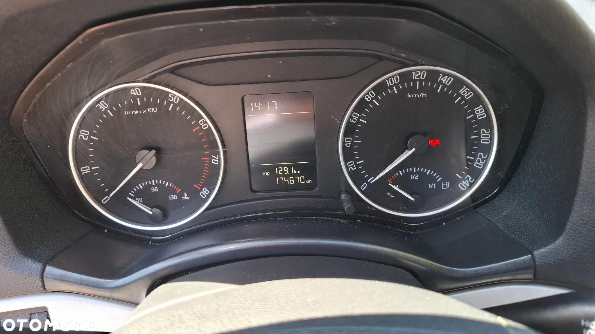 Skoda Octavia 1.4 TSI Ambiente DSG - 6