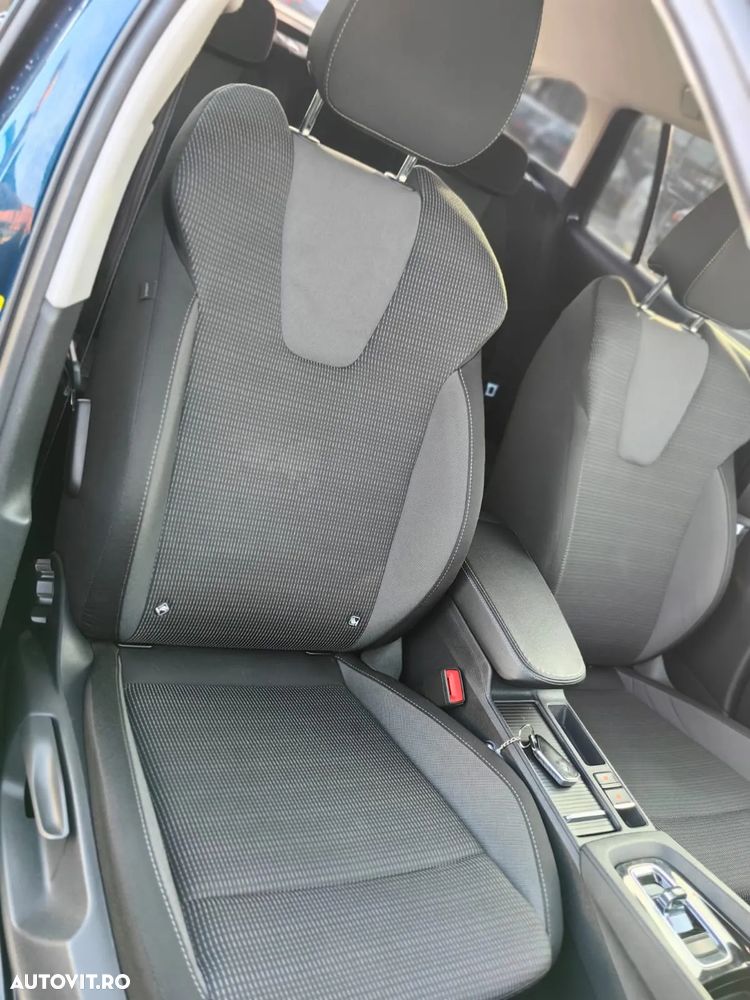 Skoda Octavia Combi 2.0 TDI DSG Selection - 5