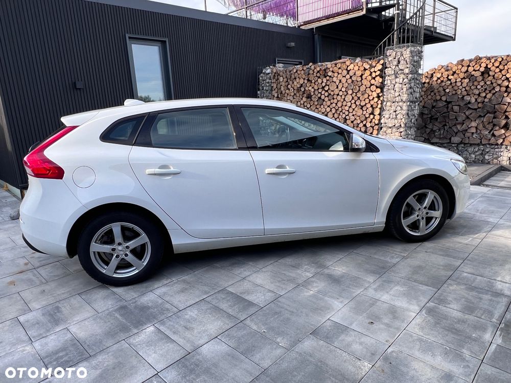 Volvo V40 T2 - 5
