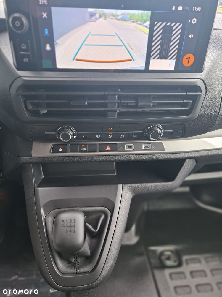 Opel Vivaro - 18