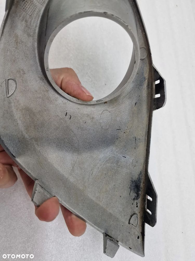 RENAULT SCENIC III 3 / GRAND SCENIC 08- PRAWA KRATKA BOCZNA ZDERZAKA PRZEDNIEGO PRZÓD , NR AUKCJI D/85 - 9