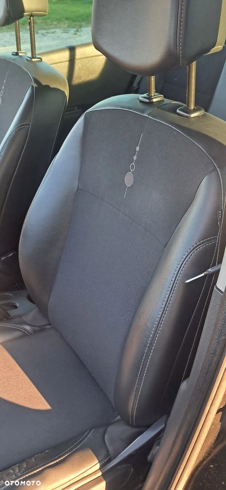 Renault Clio - 16