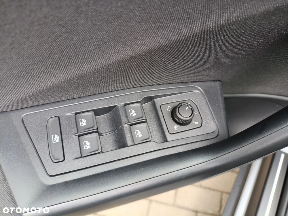Volkswagen T-Roc 1.5 TSI Life Plus DSG - 20