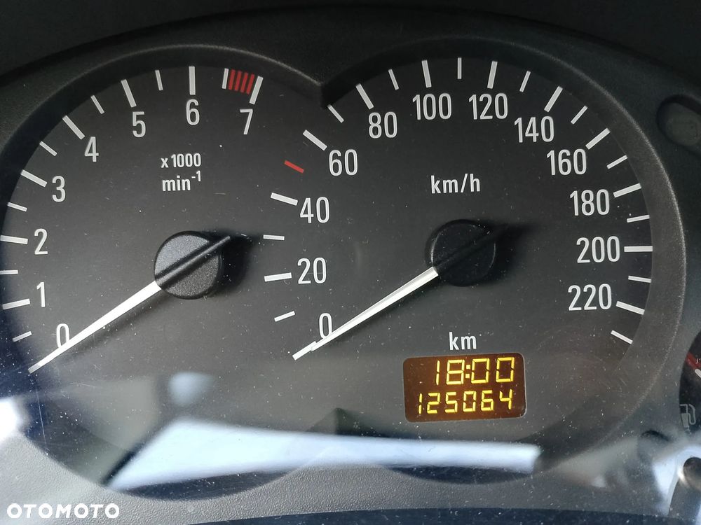 Opel Corsa - 8