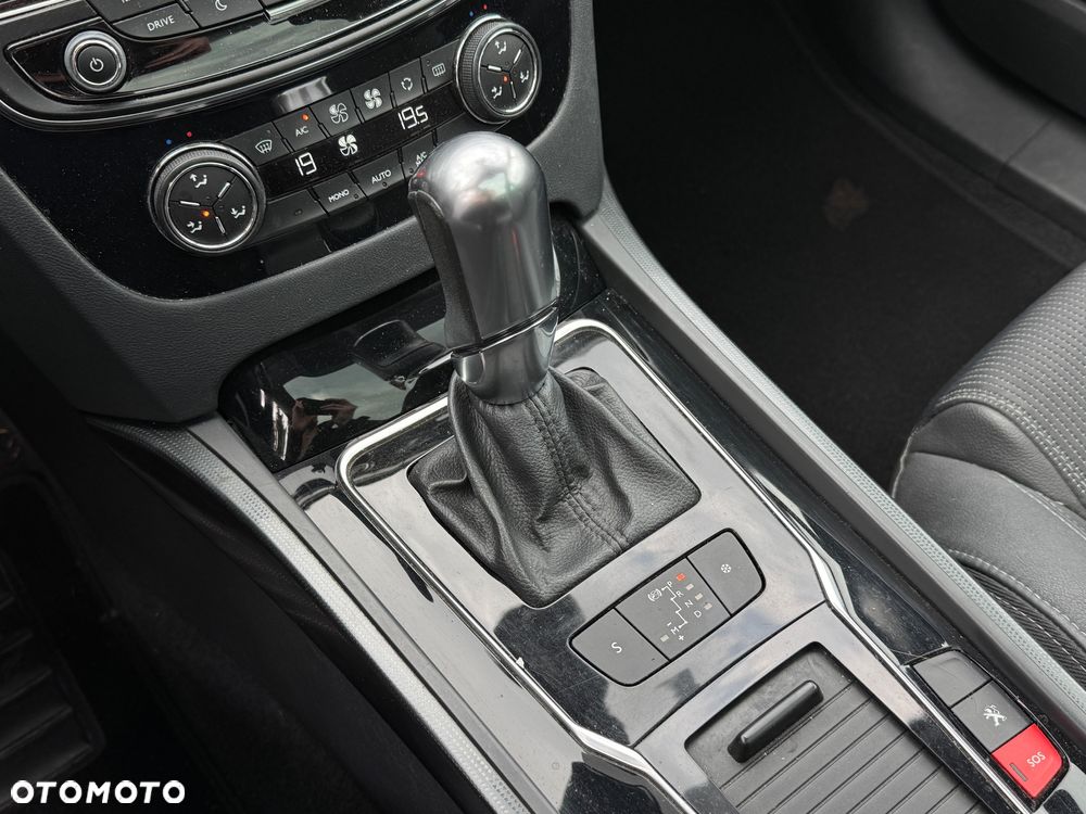 Peugeot 508 BlueHDi 180 EAT6 Stop&Start Allure - 16