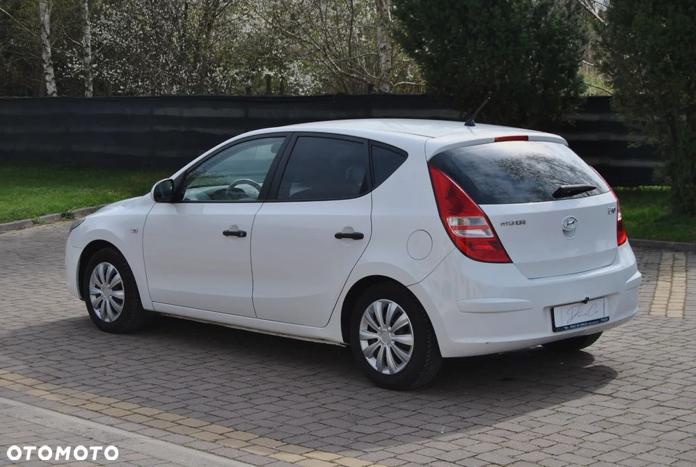 Hyundai i30 1.4 Blue Comfort - 4