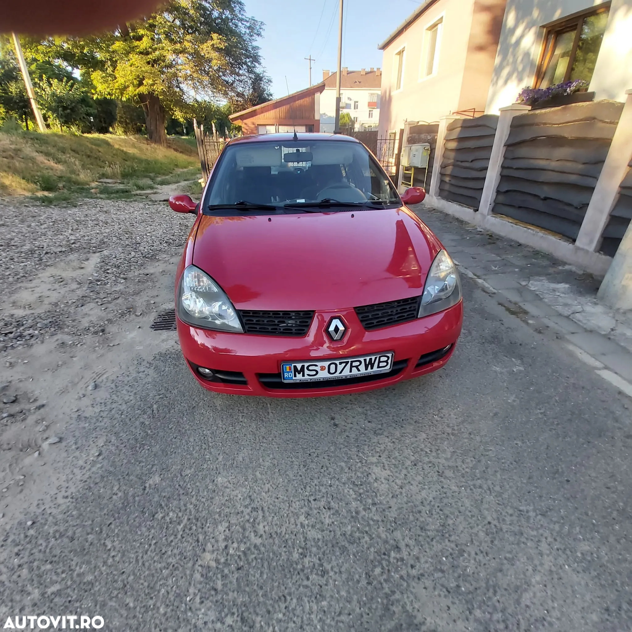 Renault Symbol 1.4 8V SL Fidji - 4