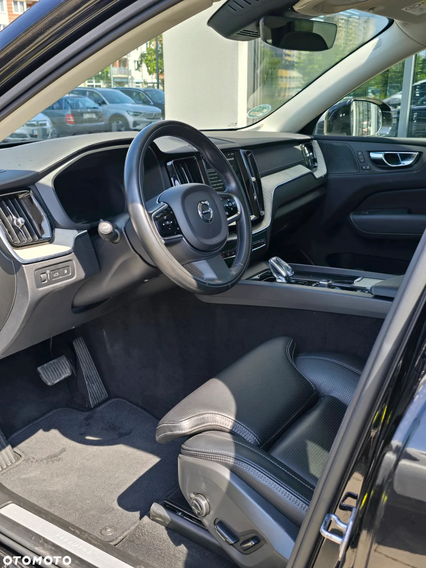 Volvo XC 60 T6 Plug-In Hybrid AWD Inscription - 5
