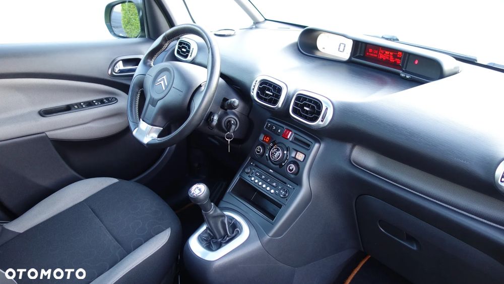 Citroën C3 Picasso 1.4i Exclusive - 28