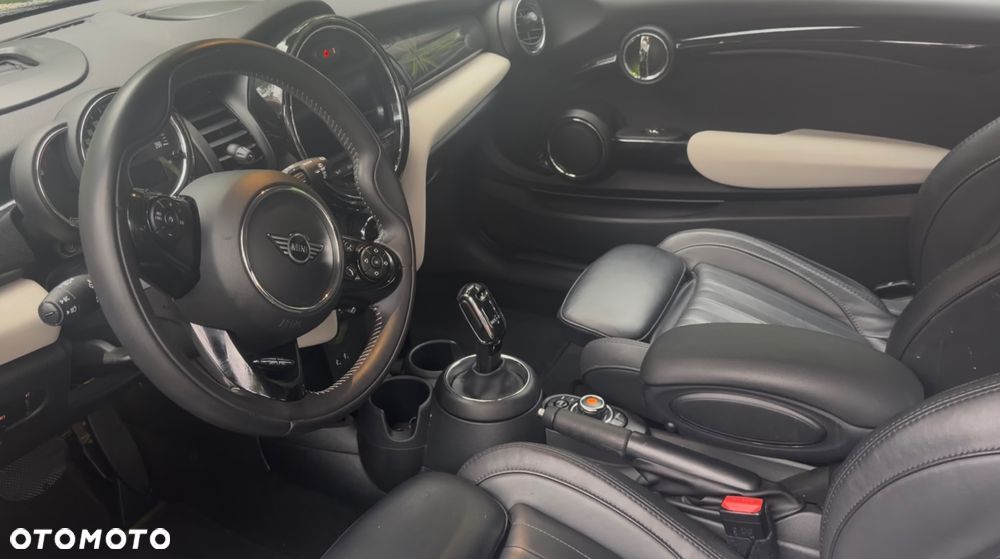 MINI Cooper - 4