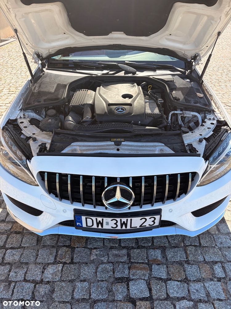 Mercedes-Benz Klasa C 300 9G-TRONIC - 15