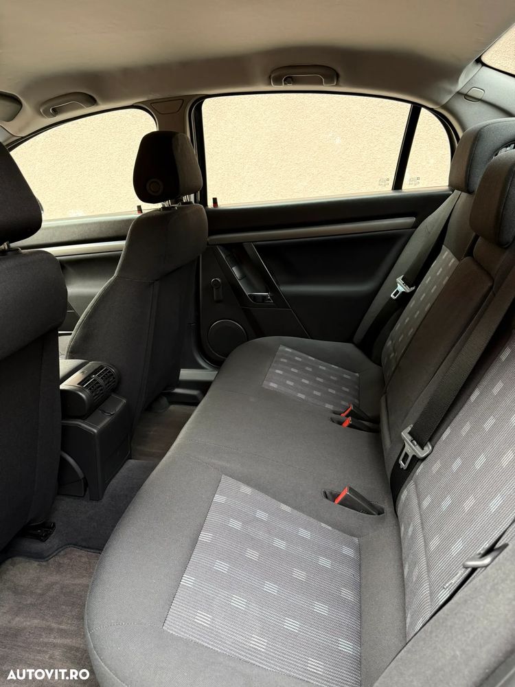 Opel Vectra 1.9 CDTI Essentia - 9