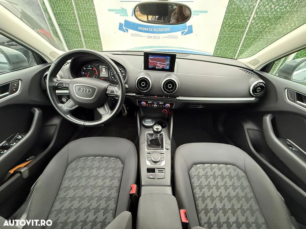 Audi A3 Sportback 1.6 TDI clean Attraction - 4