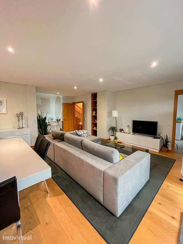 T4 Duplex de Luxo no Coração do Porto - Grande imagem: 2/19