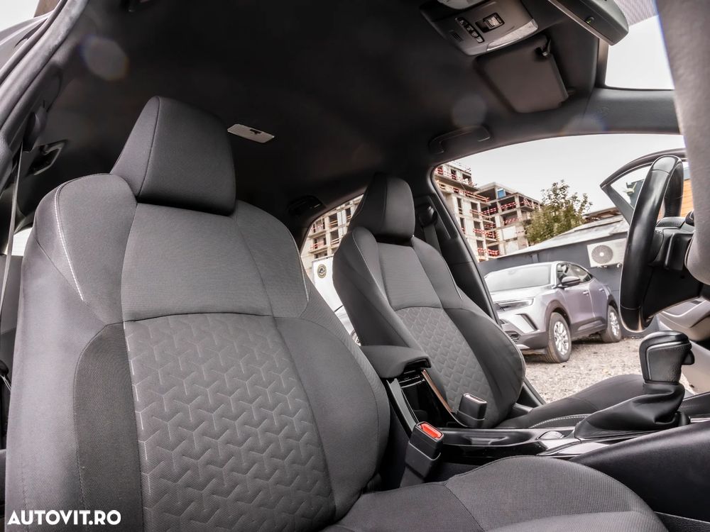 Toyota Corolla 2.0 Hybrid Business Edition - 5
