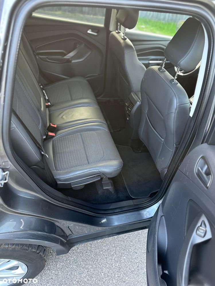 Ford Kuga 2.0 TDCi 4x4 Titanium - 22