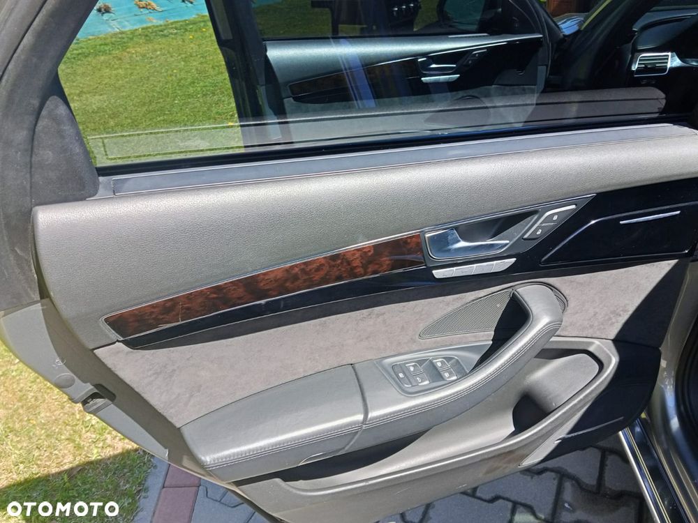 Audi A8 - 15