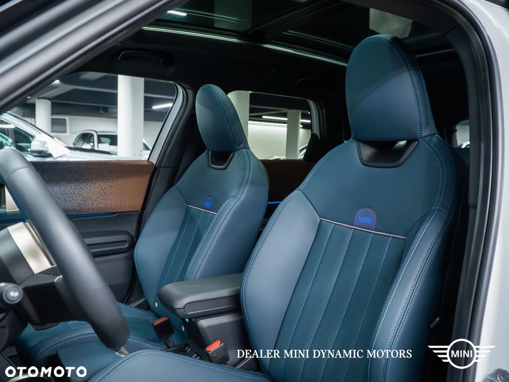 MINI Countryman C Favoured Trim - 14