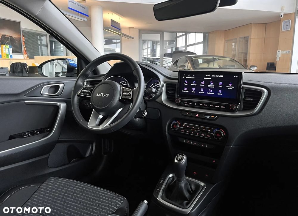 Kia Ceed 1.5 T-GDI OPF Vision - 23