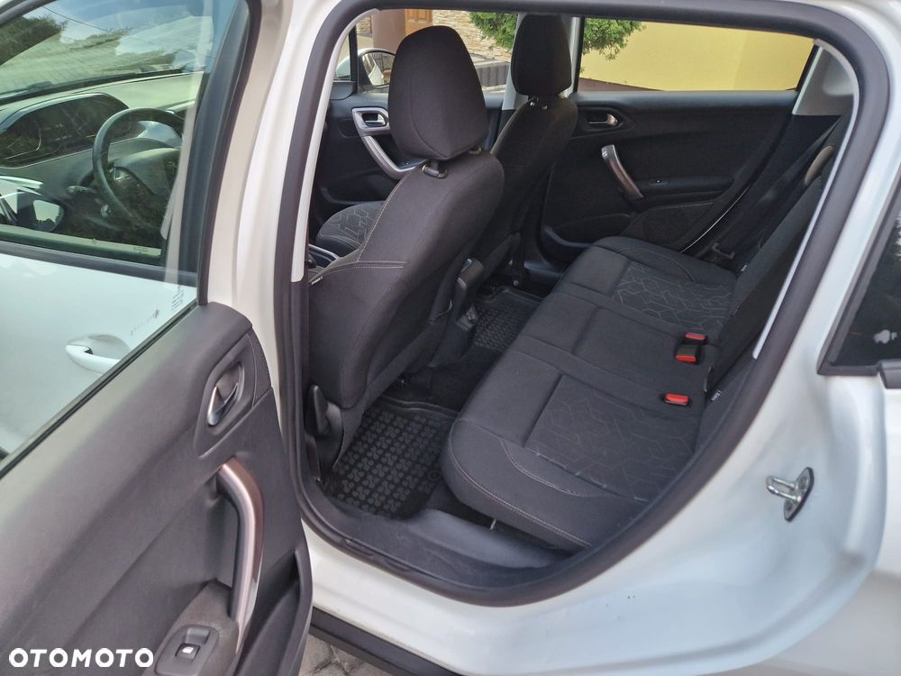 Peugeot 2008 PureTech 82 Access - 7