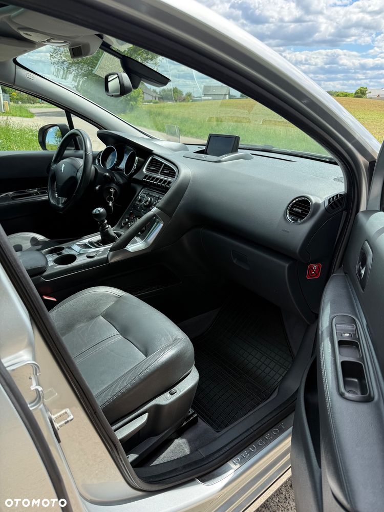 Peugeot 3008 2.0 HDi Allure - 10