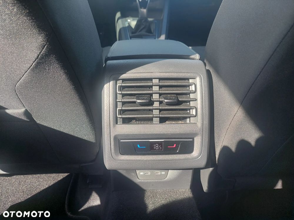 Volkswagen Golf 1.5 TSI Life Plus - 31