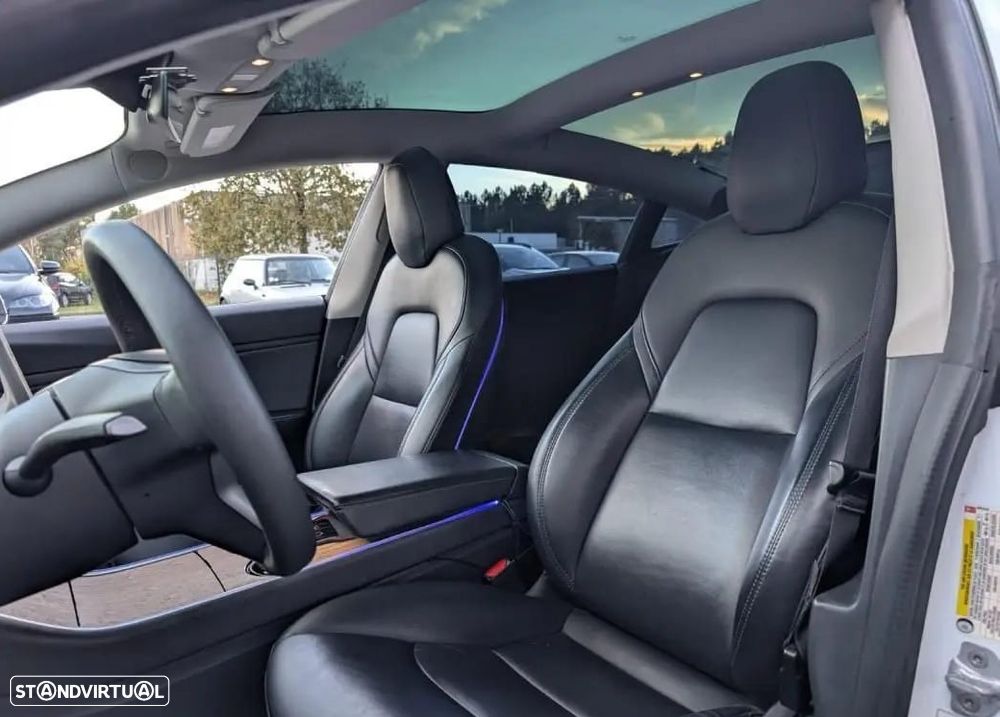 Tesla Model 3 Standard Range Plus RWD - 4
