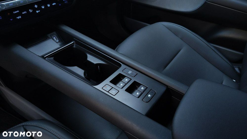 Hyundai IONIQ 6 - 12