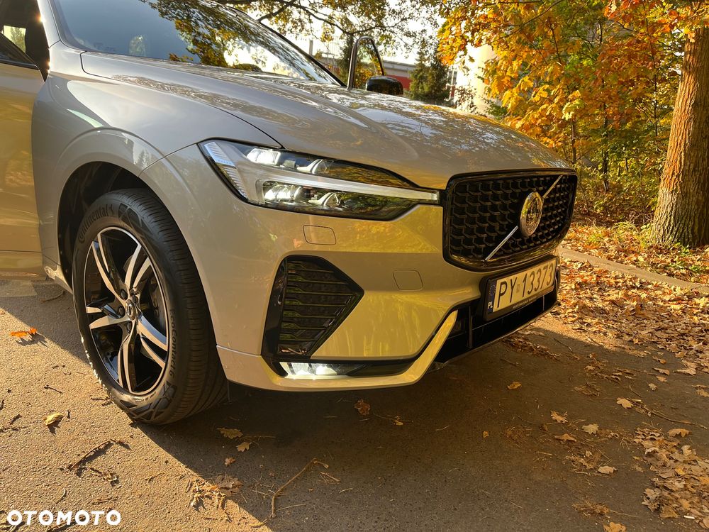 Volvo XC 60 B4 B Plus Dark - 22