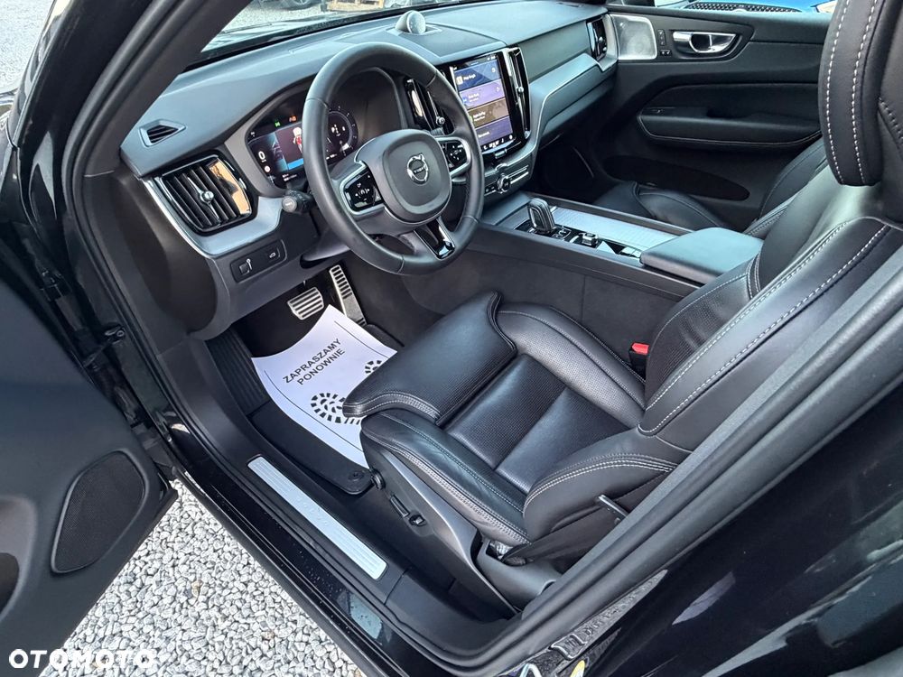 Volvo XC 60 B4 D AWD Ultimate Dark - 27