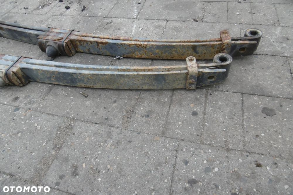 Resor Przód DAF CF - 3