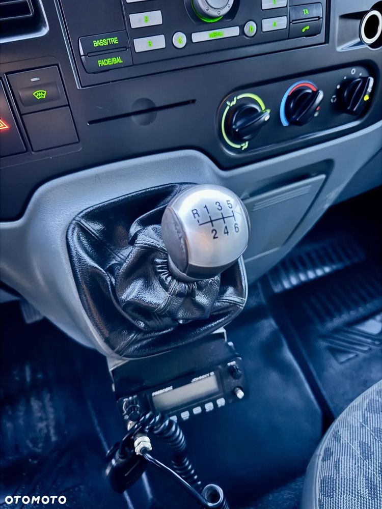 Ford Transit - 27