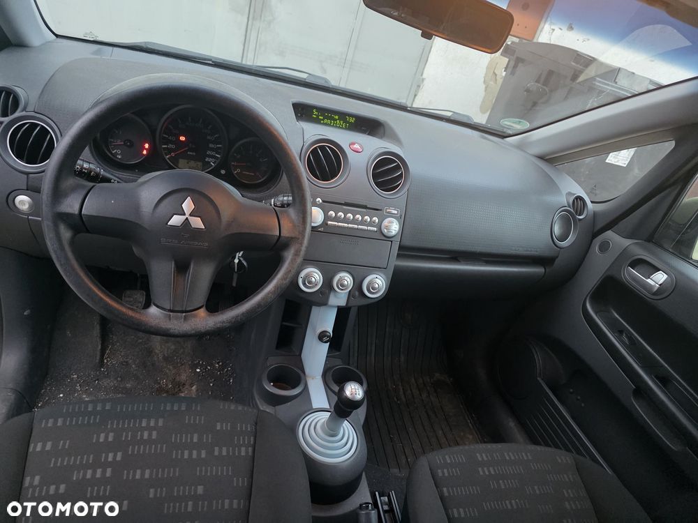 Mitsubishi Colt 1.3 Inform MY08 - 10